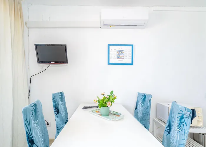 Appartamento Basic Comfort Miami 17º 0110 *